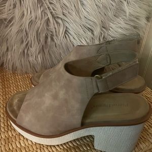 Pierre Dumas cute platform sandals